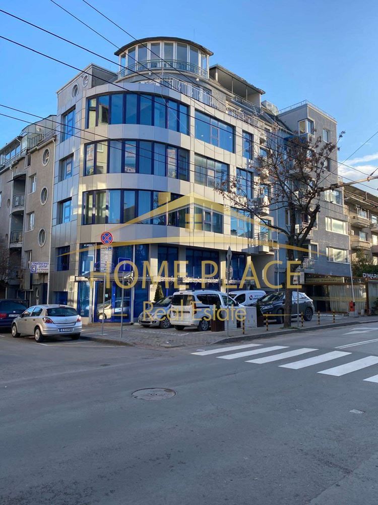 Четиристаен апартамент в района на община Варна