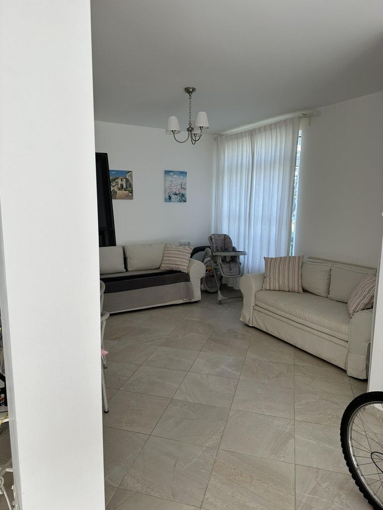 Продава се Двустаен апартамент в Черноморец - 76 кв.м за 1211 €/кв.м - Снимка #5