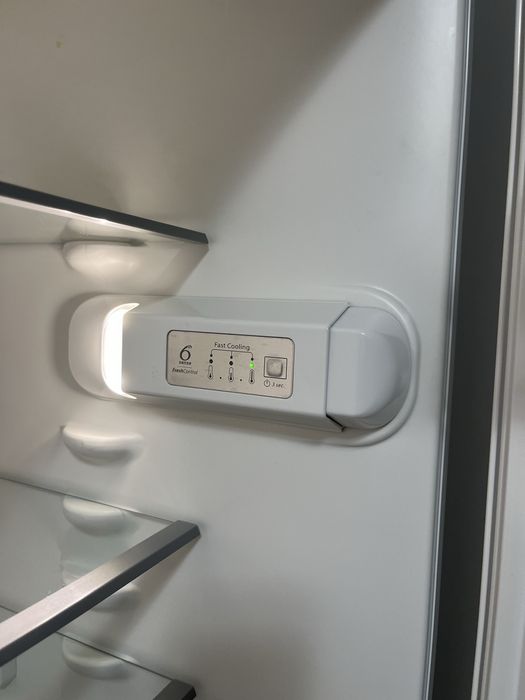 Combina frigorifica Whirlpool