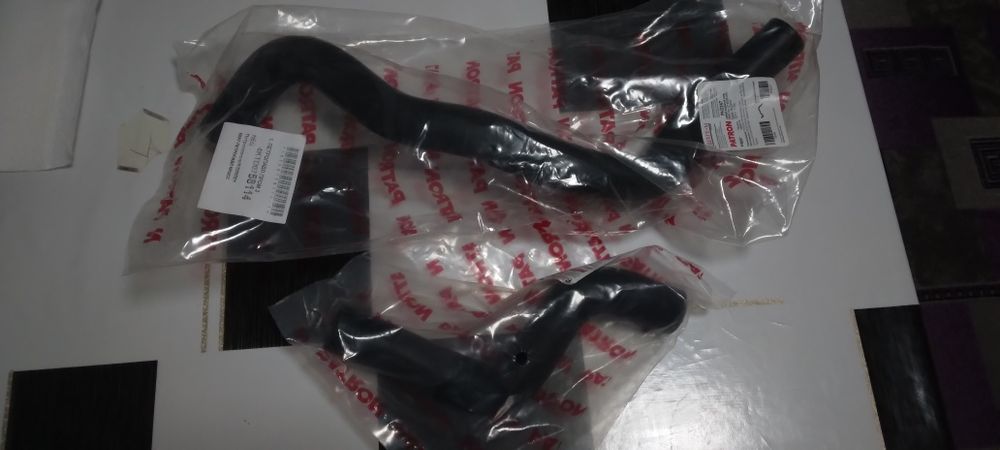 Продам патрубки радиатора на Ниссан примера Р12