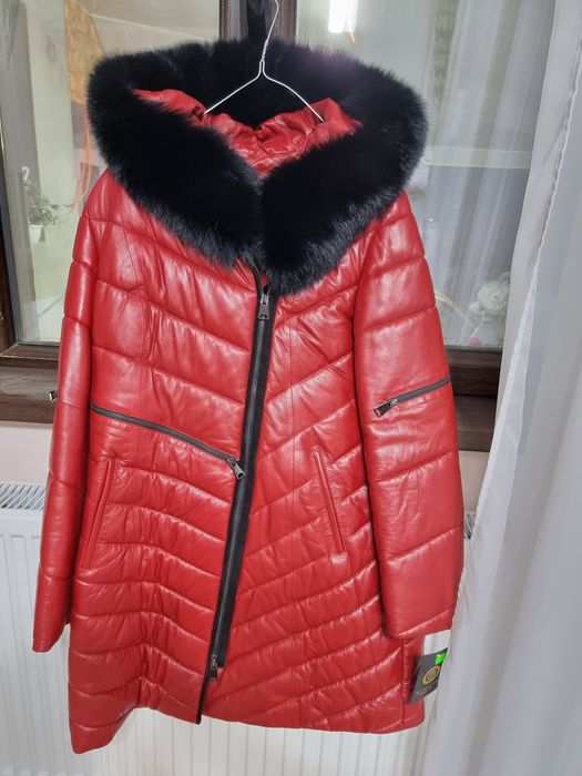 Geaca nouă de piele