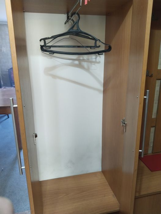 Шкаф в прихожую бу