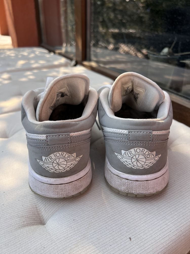 Air Jordan 1 Low Wolf Gray 37.5
