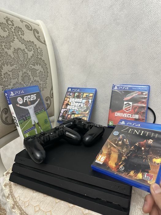 Продам пс4 про 1тб популярные игры диски и много игр