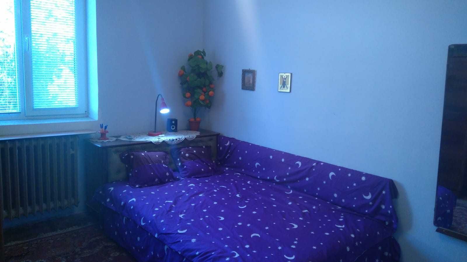 Vânzare apartament doua camere semidecomandat.