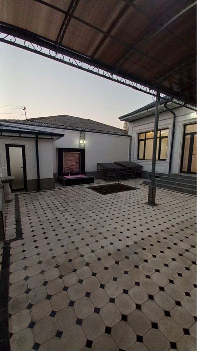 Uchastka  orientr food city Yangı Qoyliq bozor