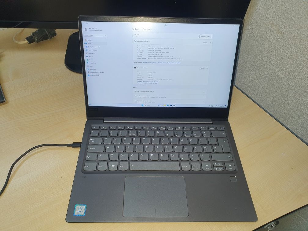 Laptop Lenovo Ideapad 720S-13IKB i5-8250U