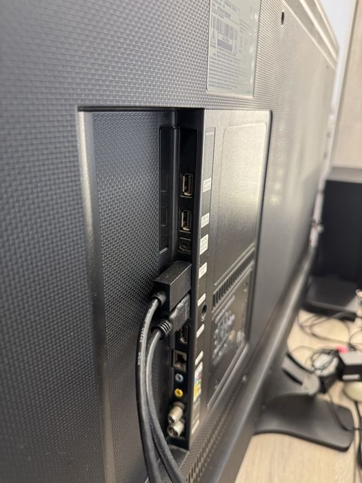 Vand televizor LED Ultra HD 4K  samsung 125 cm diagonala