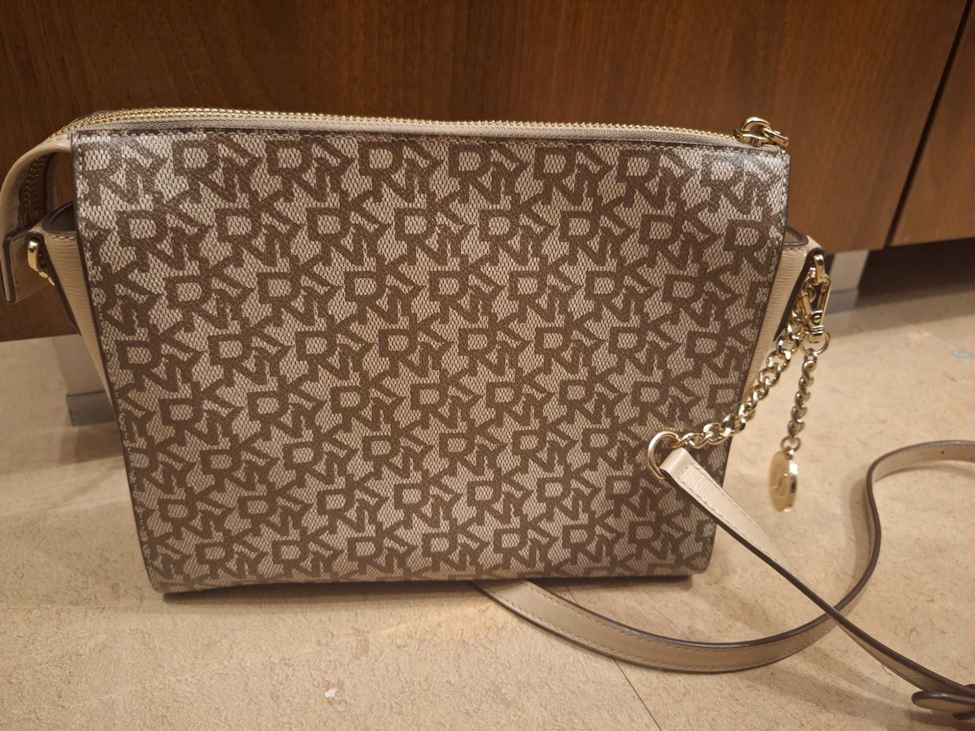 DKNY чанта оригинална