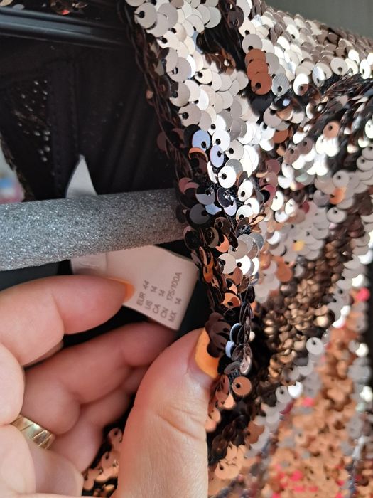 Rochie cu paiete H&M, marimea 42