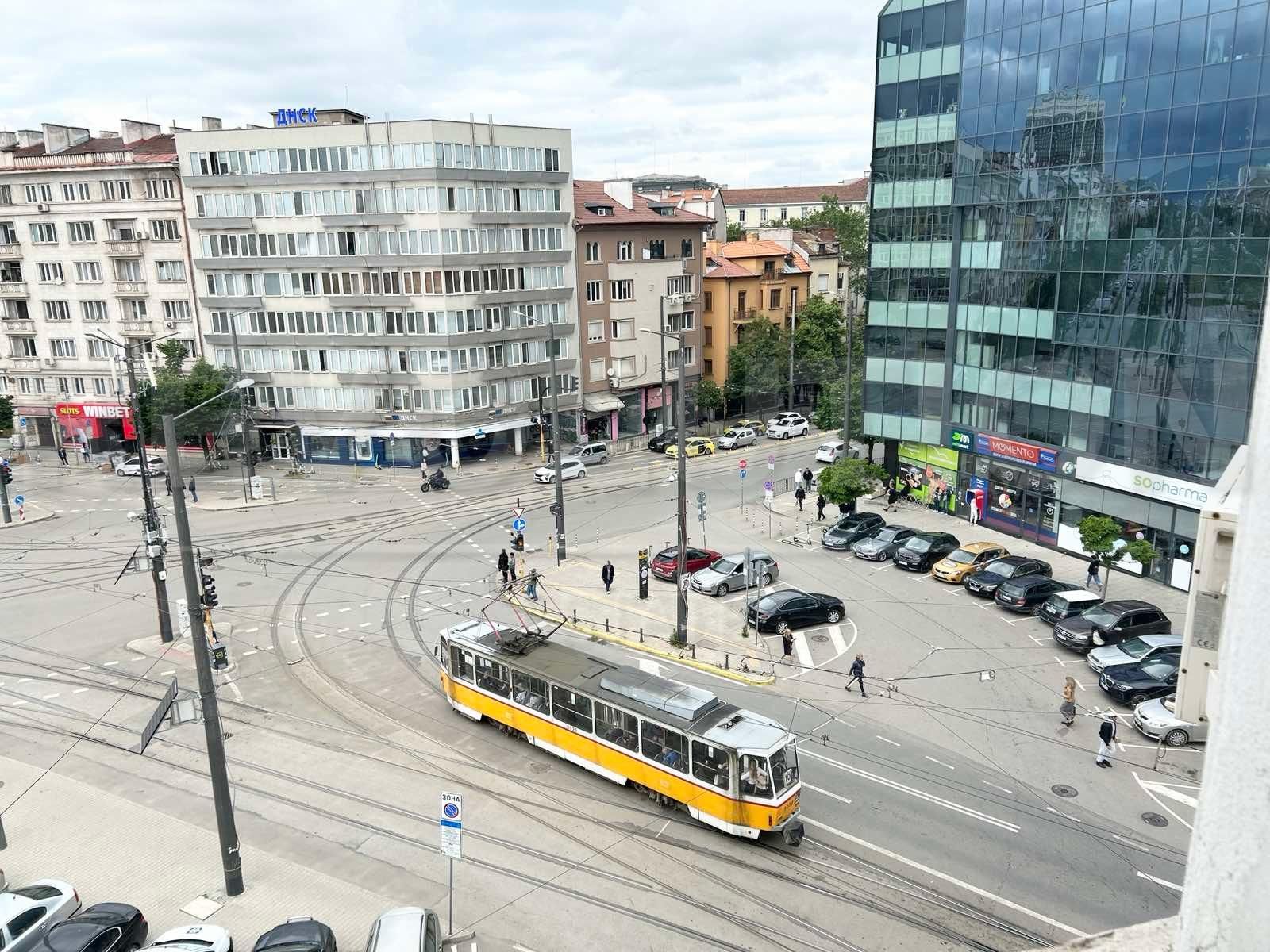 ЕКСКЛУЗИВНО!  Многостаен апартамент в Център