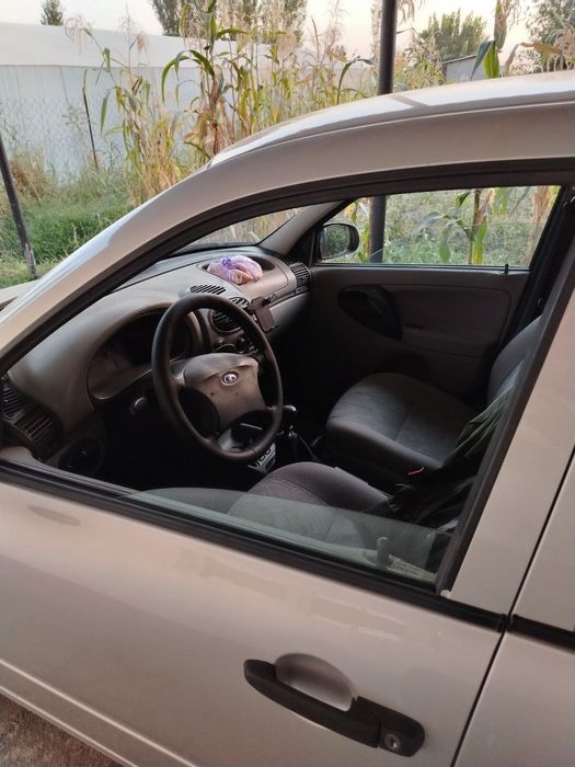 Лада 
2008 yil 
Yurgani 254000
Xolati yaxshi 
Kraska toza 
Prapan 1 ha