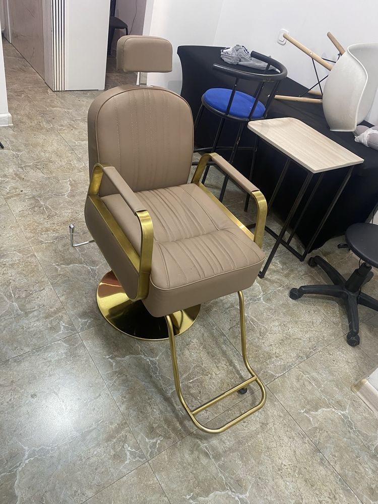 Кресло для макияжа и волосы