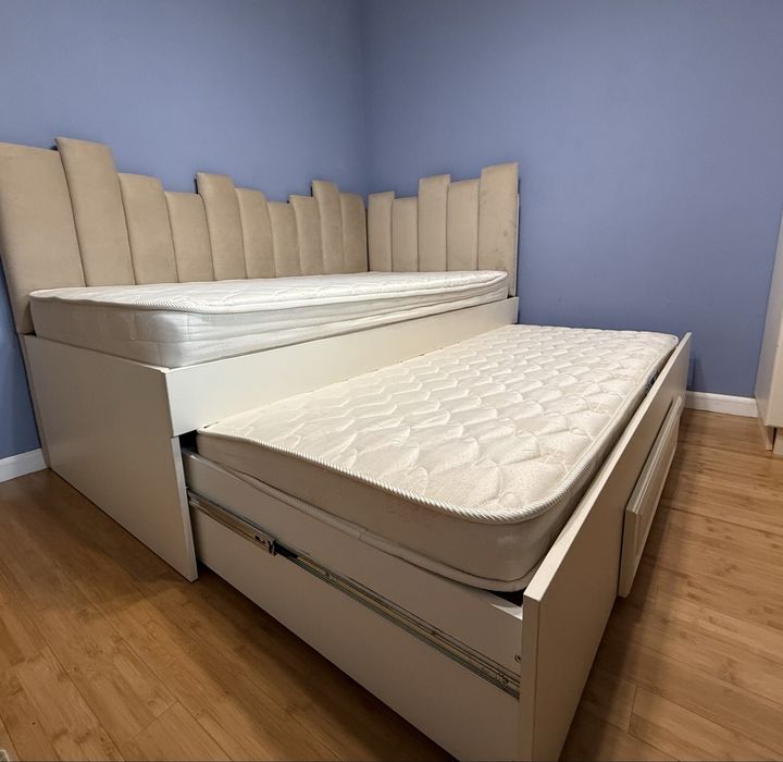 Pat dublu suprapus cu sertar pat + saltele