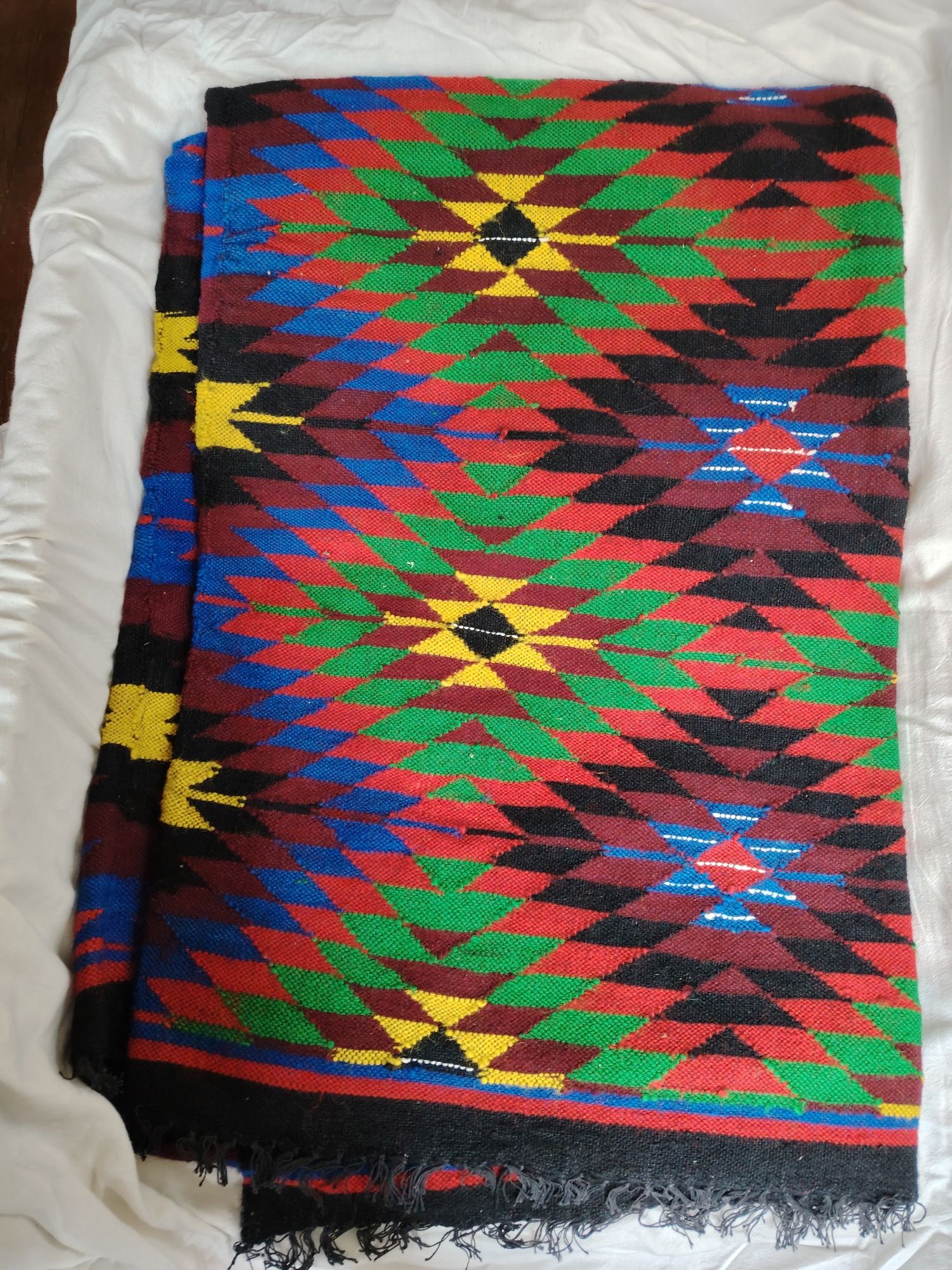 Тетевенски тъкани килими