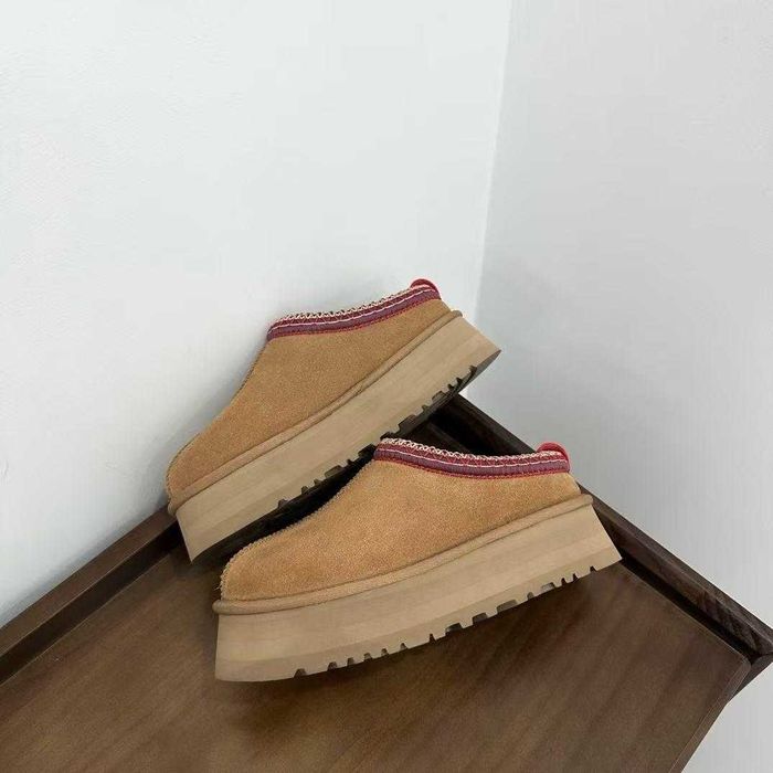 UGG Tazz / papuci / colectie 2025