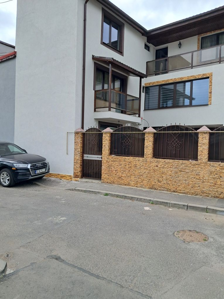 Amenajări interioare și exterioare