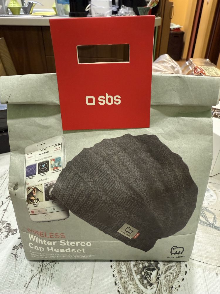 Шапка SBS с безжична връзка