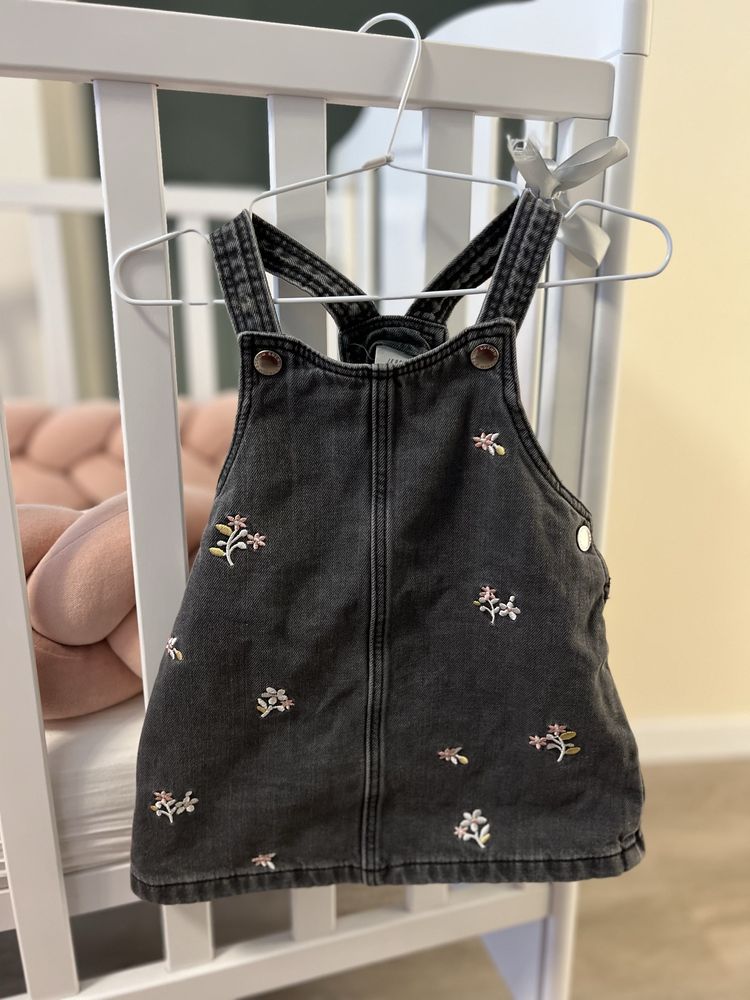 Дрехи за бебе момиче Benetton, Okaidi, Mayoral, H&M