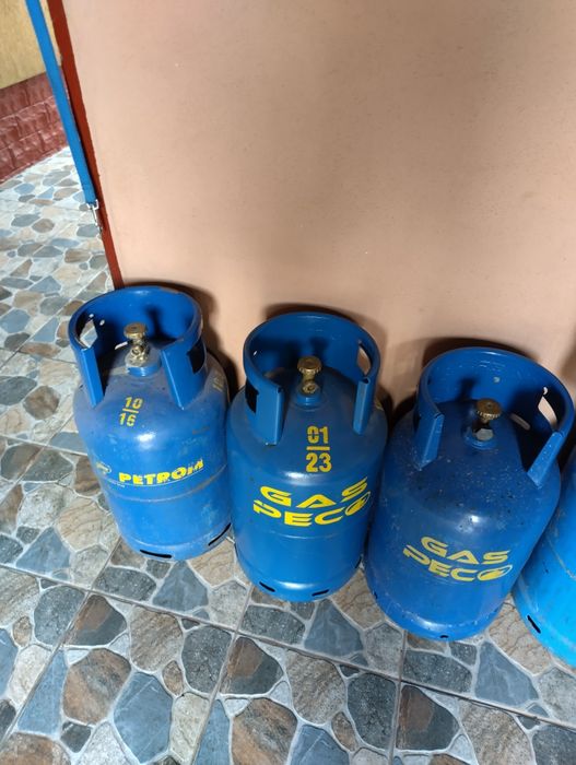 Vand Butelie Petrom aragaz cu guler goala