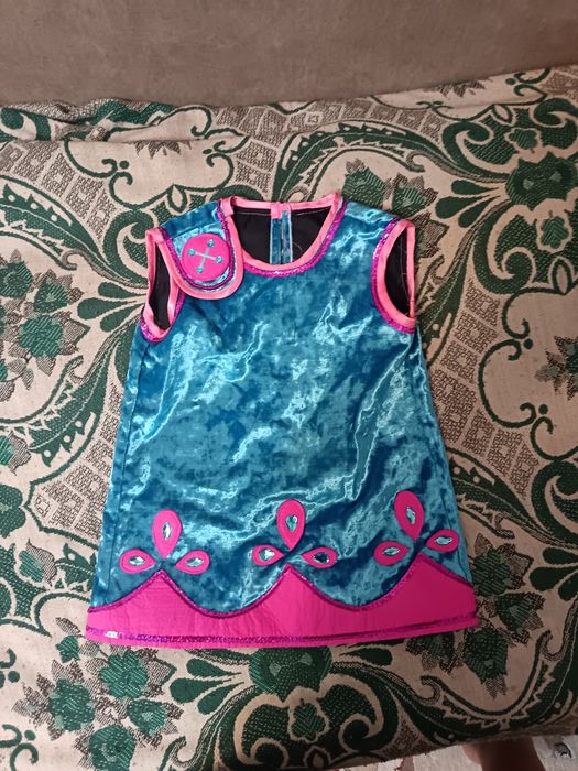 Продам новогодний костюм