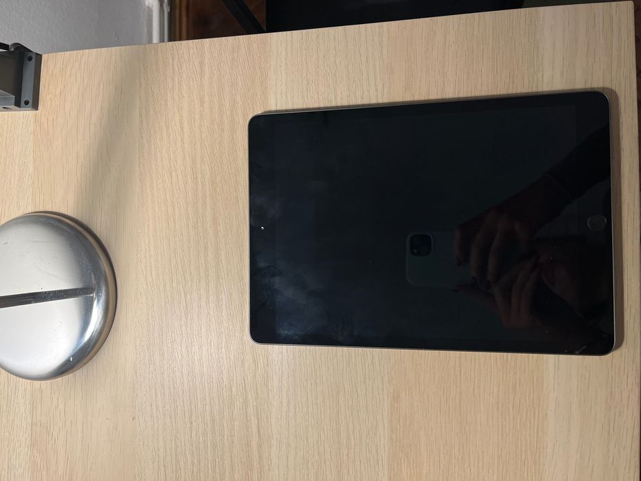 iPad 7, 10.2", 64GB, Wi-Fi, Space Grey not functional, for screen only