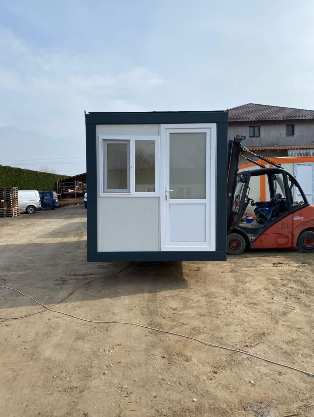 Container modular