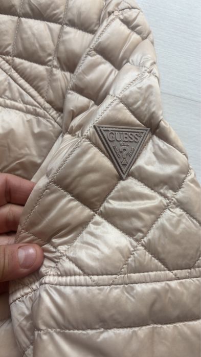 Дамско златисто яке GUESS
