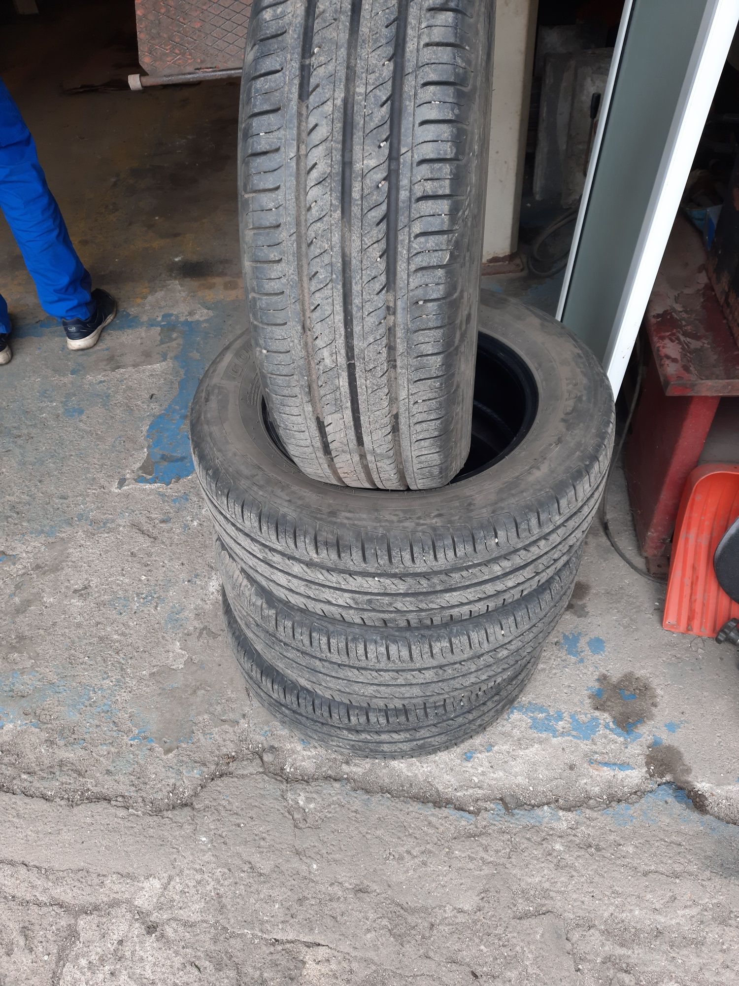 Goodride RP28 235/65R16