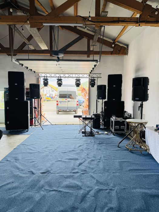 Inchiriez sistem Dynacord Xa 2 si Schelă de lumini