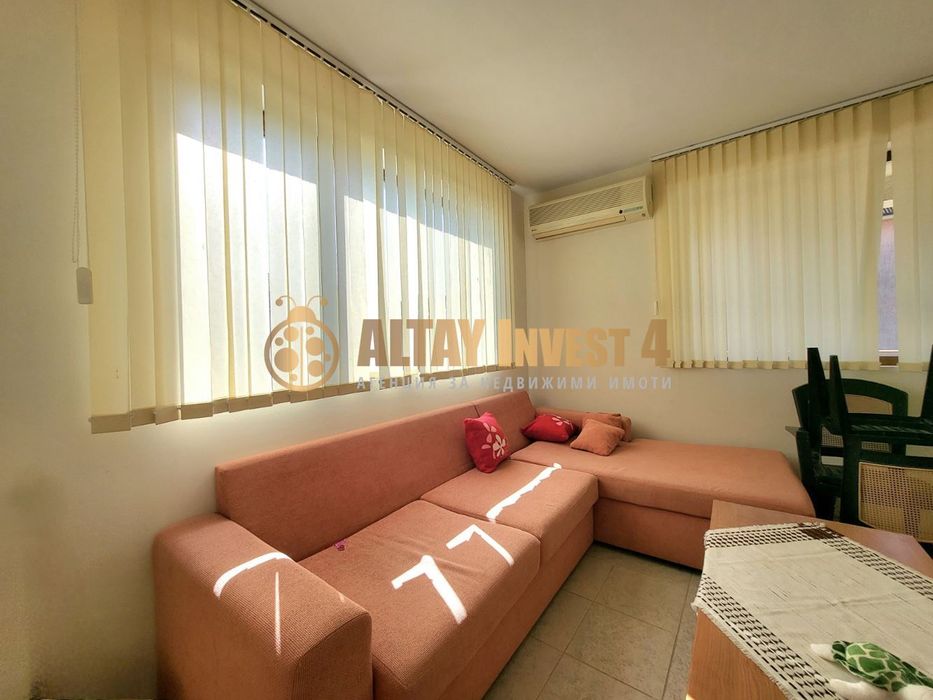 Продава се Четиристаен апартамент в с. Кранево, Област Добрич - 111 кв.м за 766 €/кв.м - Снимка #2