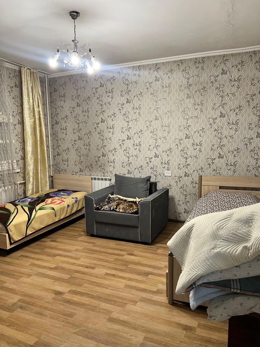 Сдам 1 комнатную квартиру студентам парням