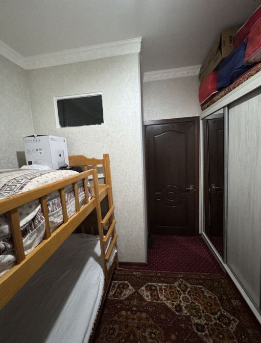 Продажа 1 хона 4 етаж 5 етажл 
Тасикбойов 3 канечка
42 кв
42 кв