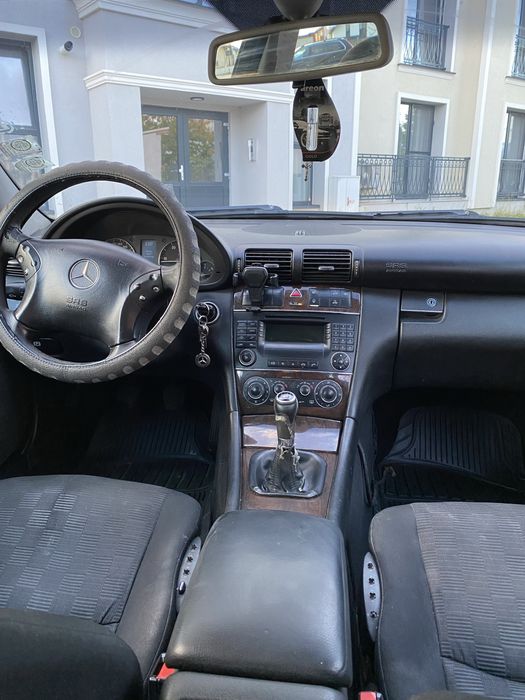 Mercedes C Class 2005 2.2