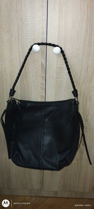 Продавам дамска чанта