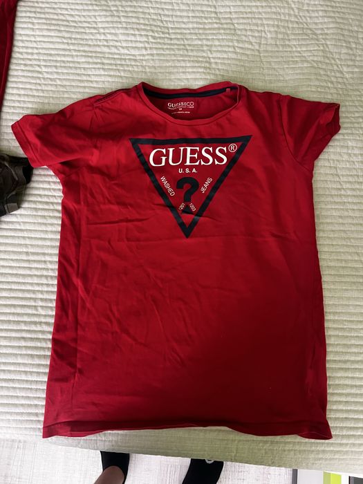 Тениска Guess, използвана малко пъти.