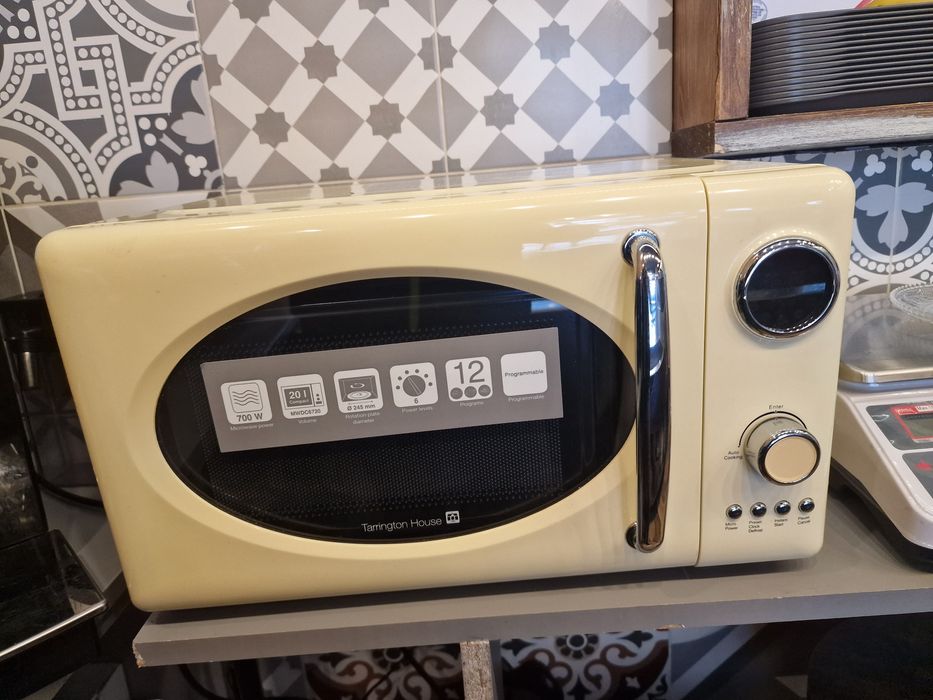 Hota, filru de carbune(centrala filtrare), motor exterior,gril