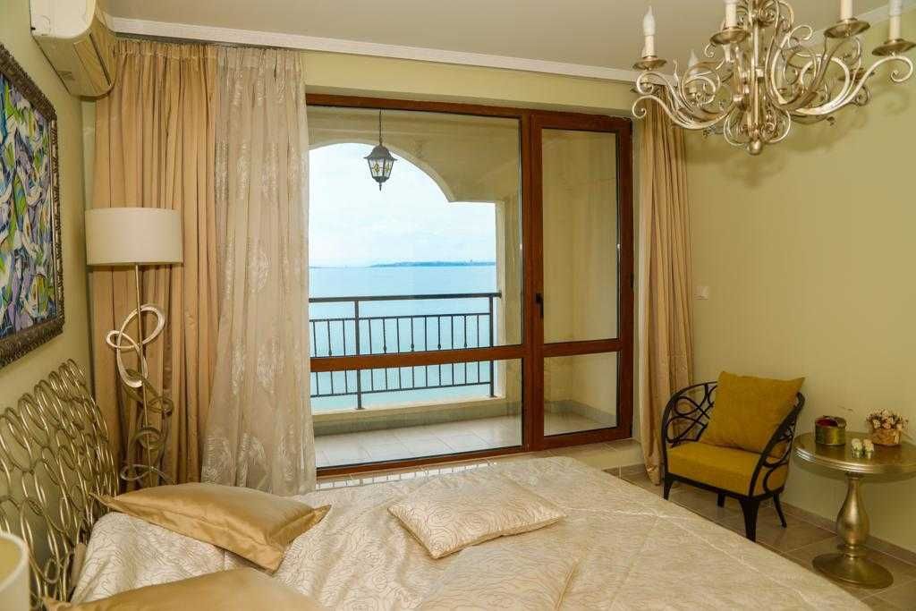Продава се Тристаен апартамент в Свети Влас - 138 кв.м за 1993 €/кв.м - Снимка #4
