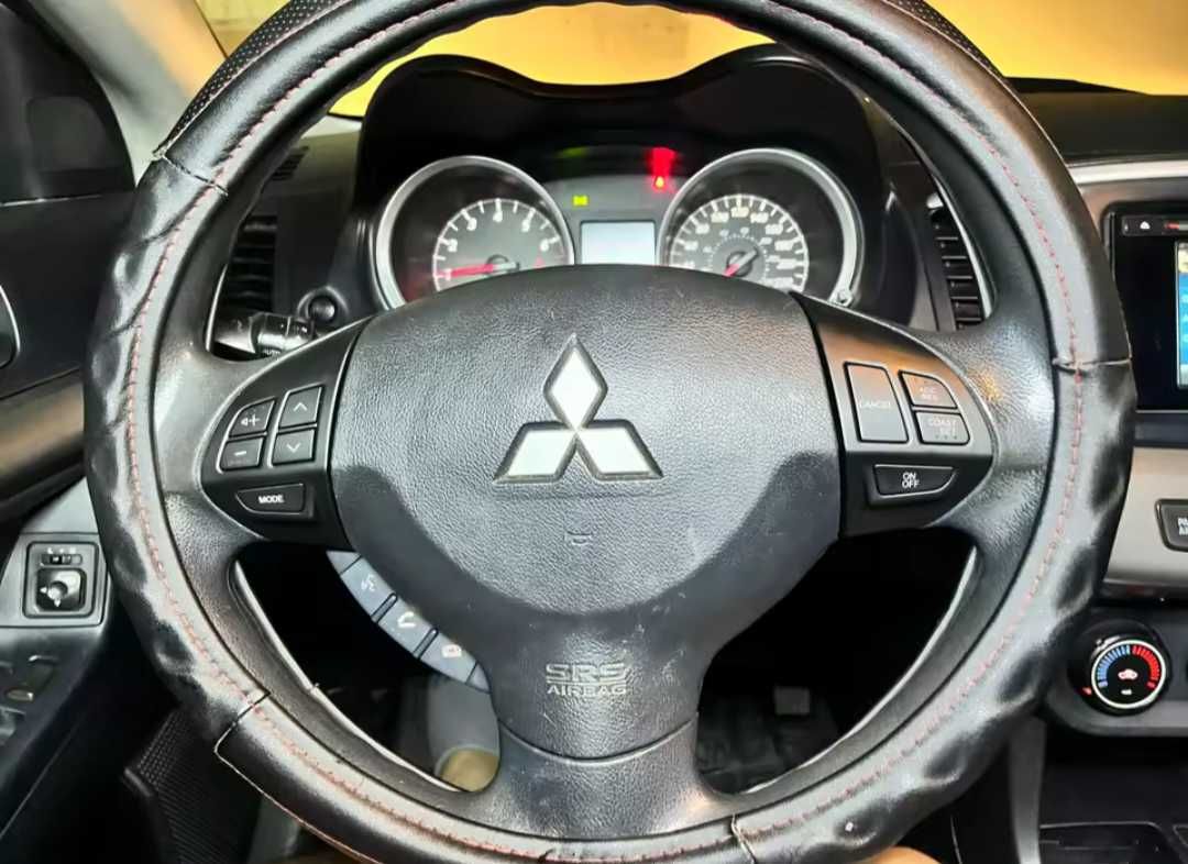 Бутони за волана за Мицубиши Mitsubishi управление волан копчета