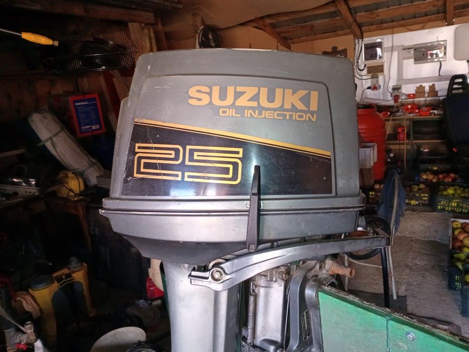 Motor barca suzuki