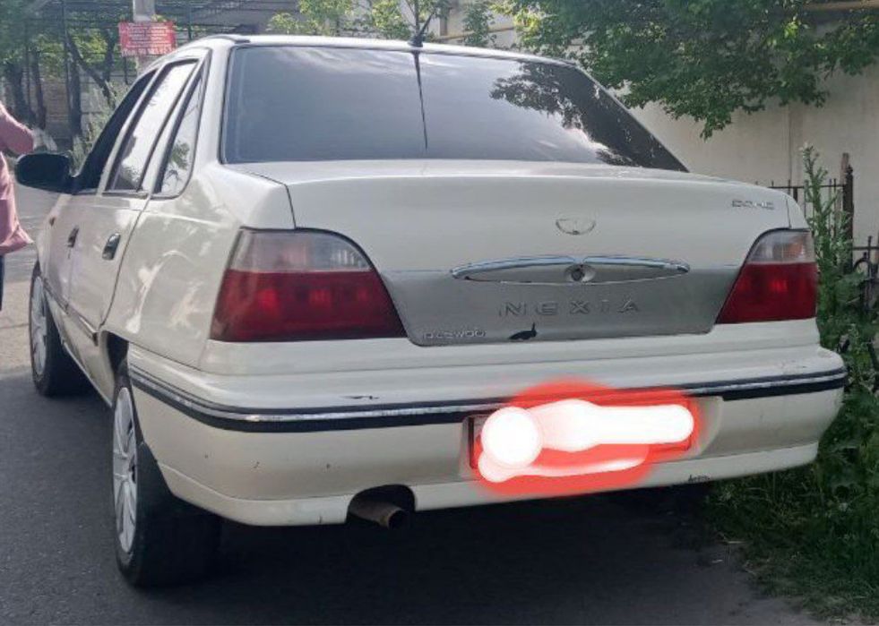 Nexia-1, 2008-yil sotiladi srochno qarshi mashinasi.