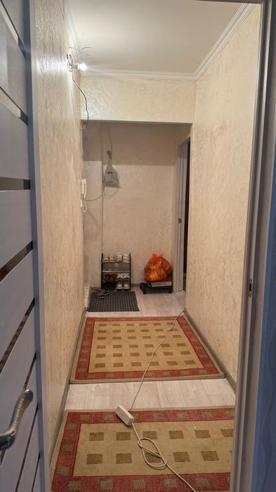 2-комн., 1 мкр., 4 этаж (не угол)