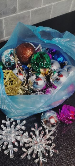 Продам ёлочные игрушки