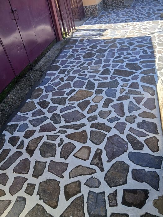 Lucrări Pavaje piatra naturala decorativa