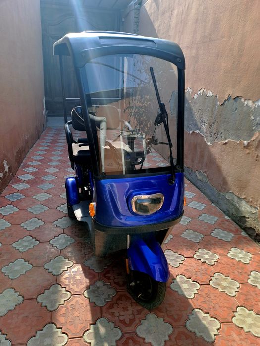 Skuter sotiladi xolati zur