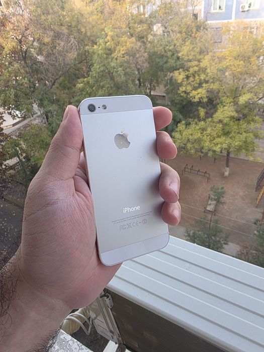 iPhone 5 16 Gb white