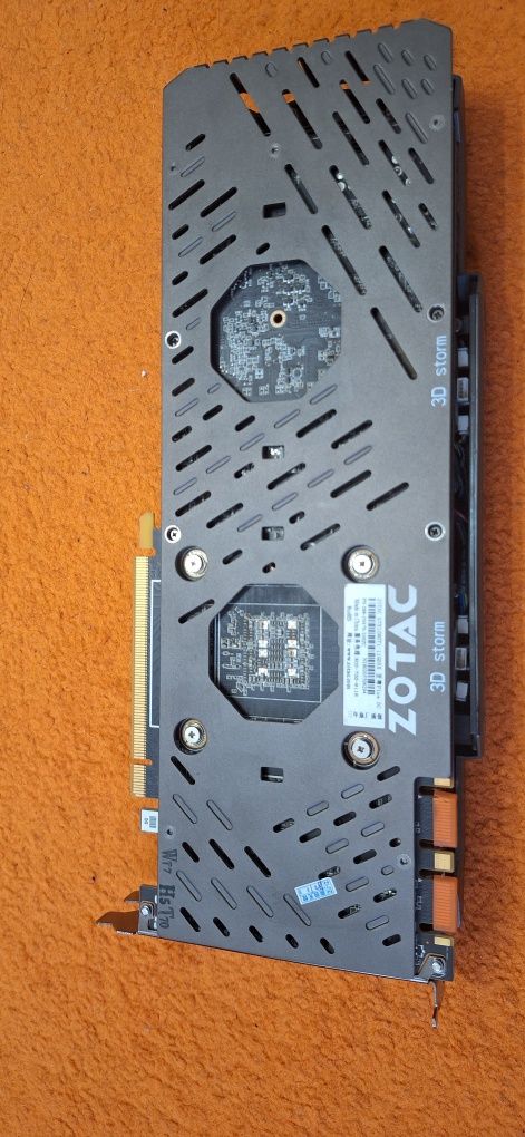 Видеокарта Zotac Gtx 1080ti. Возможен обмен. Доставка