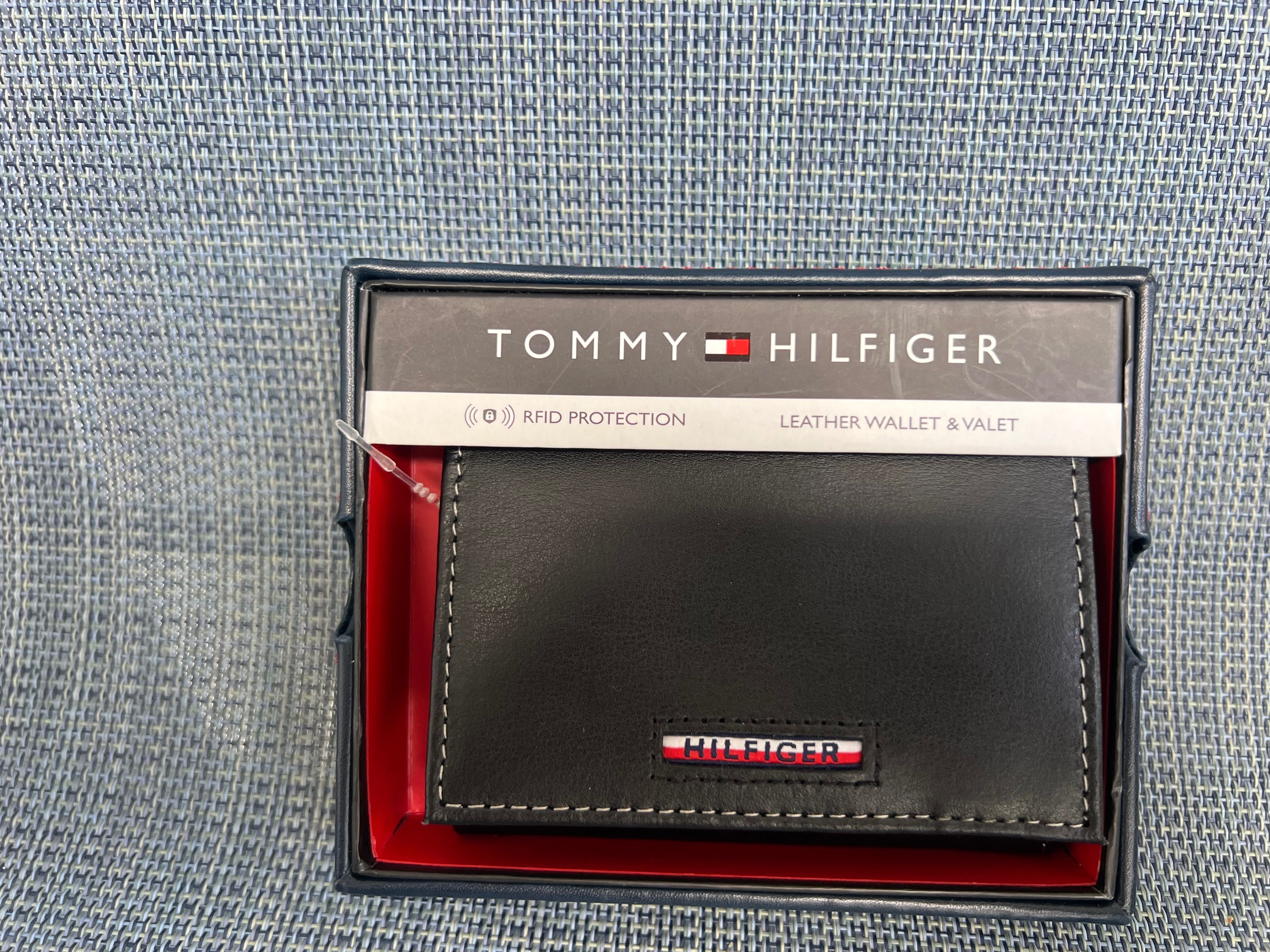 НАМАЛЕНИЕ 79лв не 139 оригинален Tommy Hilfiger Guess мъжки портфейл