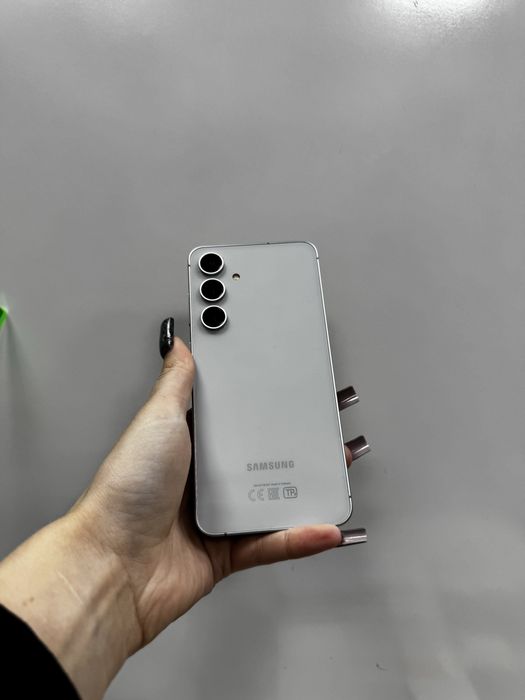 Samsung Galaxy S24 FE, 256 Gb(г.Костанай, Аль-Фараби 119) лот 786677