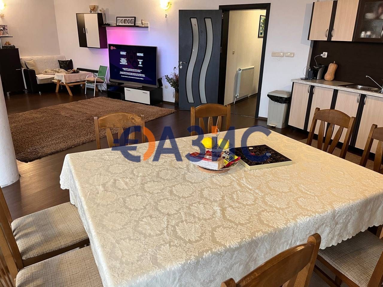 Продава се Къща в с. Кошарица, Област Бургас - 1200 кв.м за 559 €/кв.м - Снимка #2